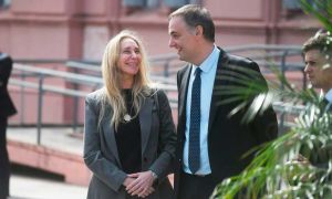 Karina-Adorni nuevo apoyo 13042026