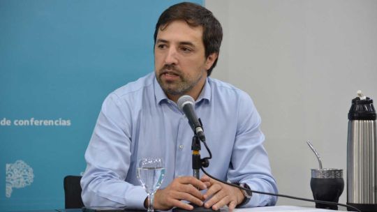 "La locura es total": el duro cruce entre el Gobierno y Nicolás Kreplak tras el lema "Sin gordes no hay feminismo"