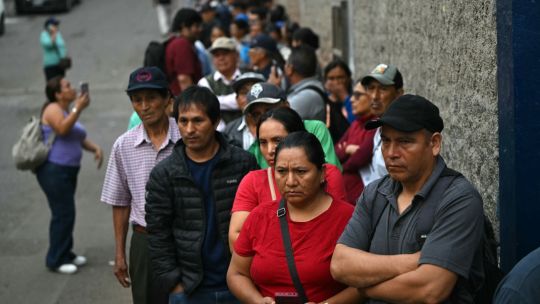 Right-wing candidates tipped for run-off in Peru presidential vote