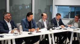 Los secretarios Fernández y La Cava en comisión del Concejo 