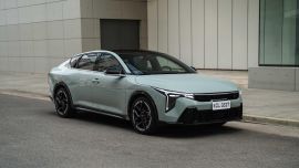 Kia ya vende el K4 en la Argentina, el sucesor del Cerato