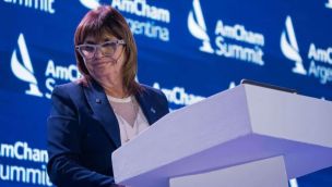 La senadora Patricia Bullrich en el encuentro de la Cámara de Comercio de Estados Unidos en la Argentina, AmCham Summit 2026