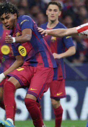 Julián Álvarez jugando para Atlético en Champions