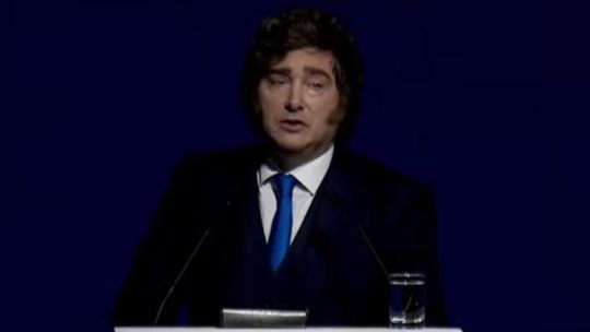 Javier Milei habla en el AmCham Summit tras conocerse el 3,4% de inflación en marzo