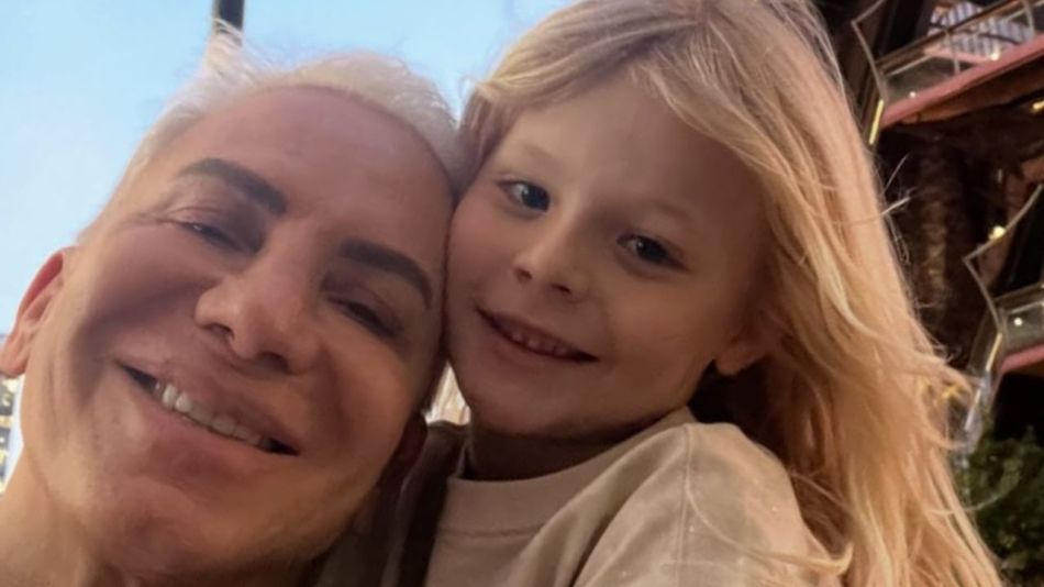 Flavio Mendoza, Dionisio Mendoza