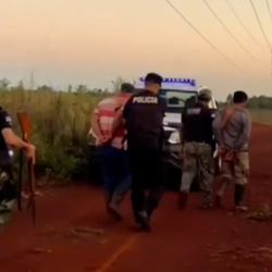 Los dos cazadores furtivos detenidos.
