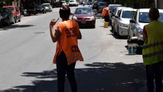 La Iglesia apuntó al municipio por la prohibición de los naranjitasy criticó la medida