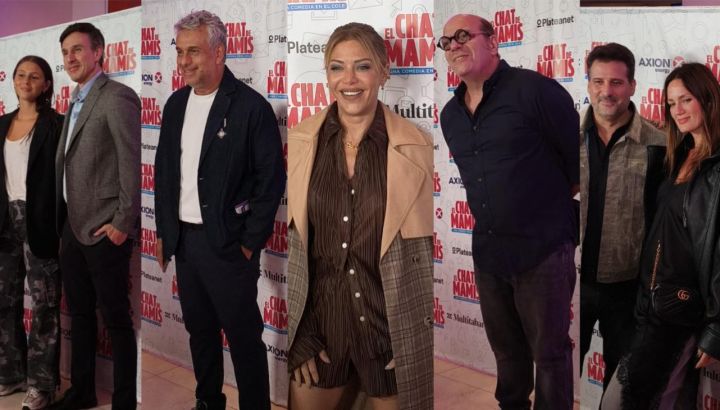 Así se vivió la función de prensa de "El chat de mamis": desfile de famosos y el apasionado beso de Sabrina Rojas y José Chatruc