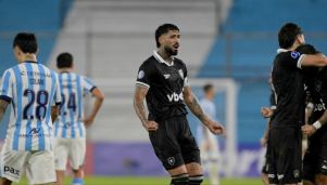Botafogo venció a Racing en Avellaneda
