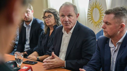 De Rivas reduce un 30% los cargos políticos y achica el gabinete