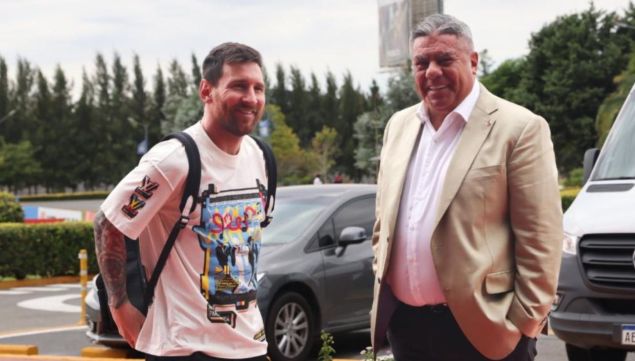 Lionel Messi y Chiqui Tapia