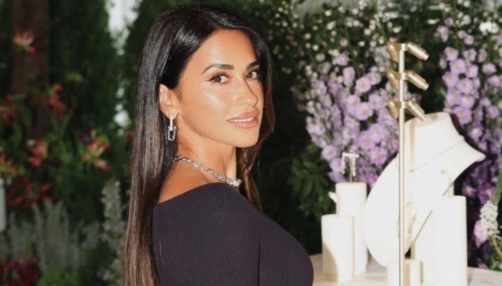 "Blue Book", el descomunal look de Antonela Roccuzzo que combinó con joyas exclusivas