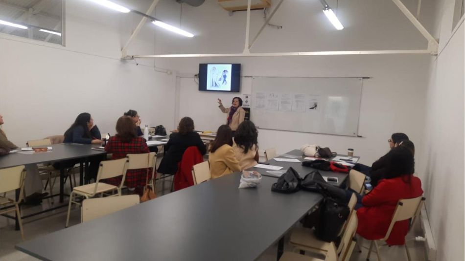 DISEÑO DE MODA Y ASESORAMIENTO DE LA IMAGEN DE LA FIGURA FEMENINA