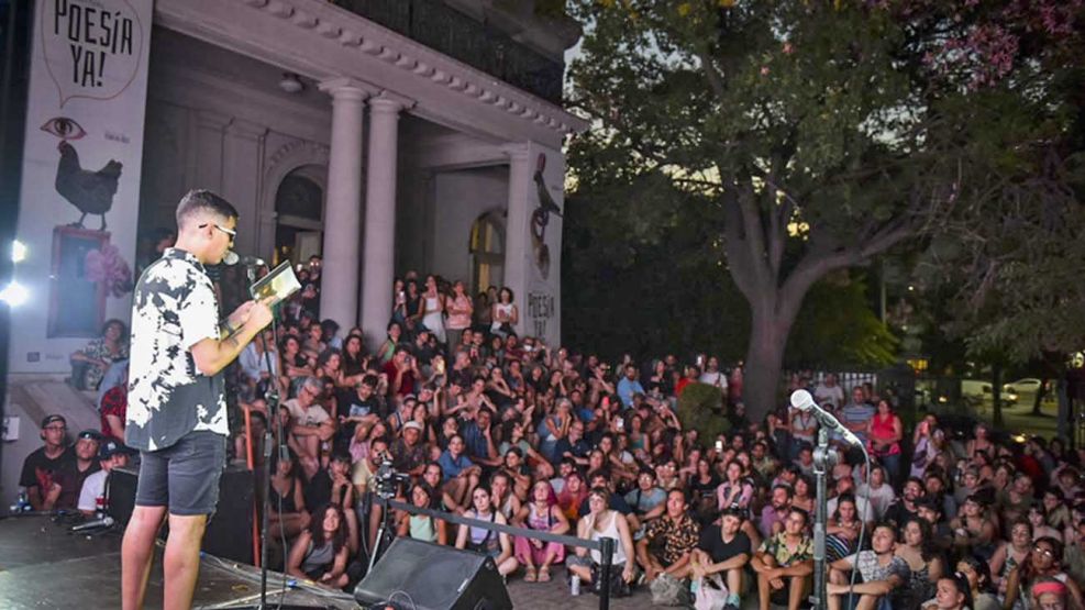 18_04_2026_poesia_cedoc_g