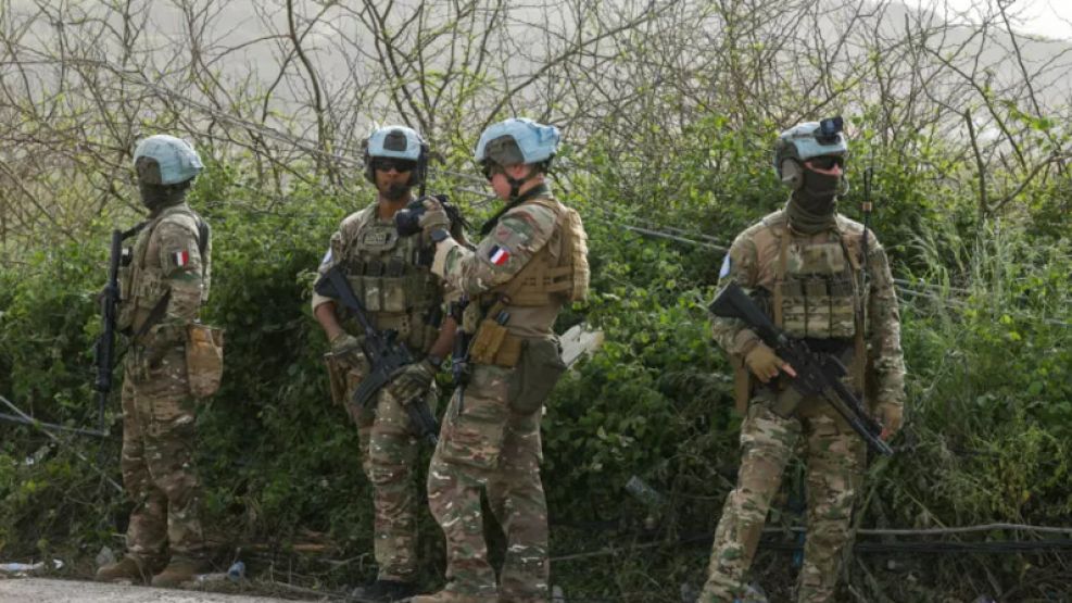 Los Cascos Azules de la ONU quedan muchas veces en medio del fuego entre Hezbolá e Israel en Líbano.