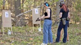 19_04_2026_practica_tiro_clara_elliott_afp_g