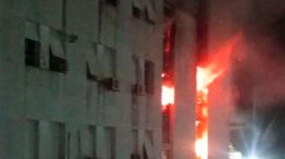Incendio en el edificio Libertad, sede de la Armada Argentina 19042026