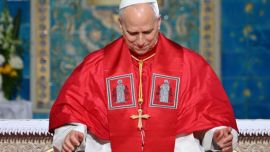 El "Francisco II" que no fue: cómo León XIV desconcertó a todos en el Vaticano