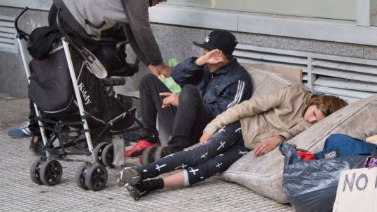 Ni recuperación ni alivio: el Índice de Vulnerabilidad Familiar expone el deterioro del empleo y el salario