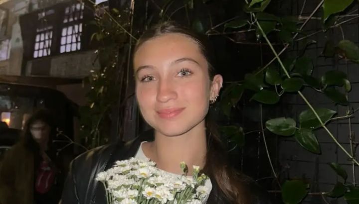 Indiana Cubero apostó por un look naked drees: transparencias, elegancia y un estilo que marca tendencia