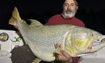 El “tigre del Paraná” volvió a rugir: dorado de 30 kg sorprende en aguas correntinas