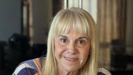 Las 4 opciones con las que Claudia Villafañe demuestra cómo lucir el animal print en looks cancheros en mujeres de +60