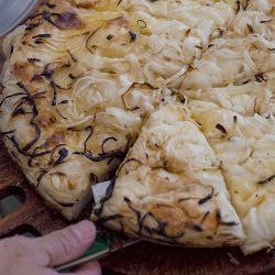 La fugazzeta tendrá su fiesta en La Boca.