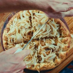 La fugazzeta tendrá su fiesta en La Boca.