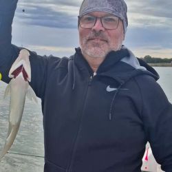 La última quincena de abril ofrece buenos resultados de pesca, aunque el clima no ayuda.