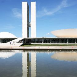Imagen del Congreso Nacional de Brasil, en Brasilia, Brasil. La ciudad de Brasilia, famosa por su arquitectura modernista y su planificación urbana singularmente artística, se convirtió oficialmente en la capital de Brasil el 21 de abril de 1960. La capital fue inscrita en la lista del Patrimonio Mundial de la UNESCO en 1987. | Foto:Xinhua/Jin Haoyuan