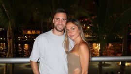 Así viven Caro Calvagni y Nicolás Tagliafico su faceta pet family: amor, "perrihijos" y nuevos proyectos