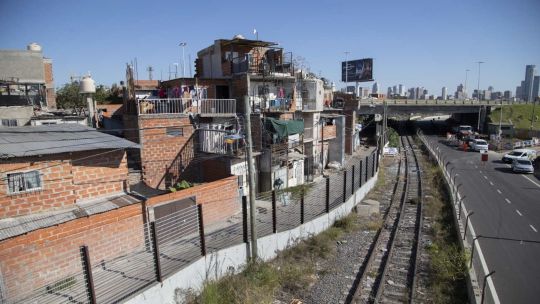 Proponen urbanizar la Villa 31 con torres y sumar hasta 300.000 propietarios