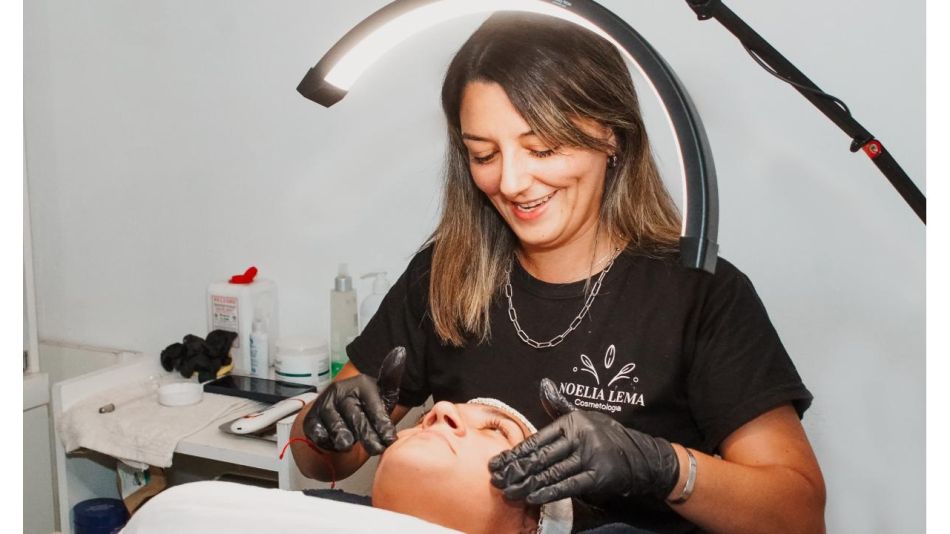 “Me enfoco en lograr resultados visibles, sin agredir la piel”