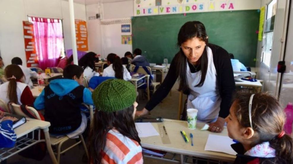 Alertan que en Argentina se pierde al menos un mes de clases por año