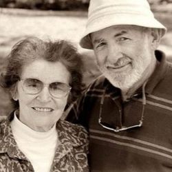 Uno de los grandes aportes de Fanny Krieger fue su incansable trabajo para incluir y visibilizar a las mujeres en la pesca con mosca, un ámbito históricamente dominado por hombres.