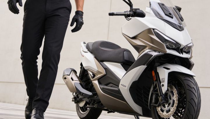Kymco Xciting VS 400: el deportivo de 34 CV que llega de la mano de Corven