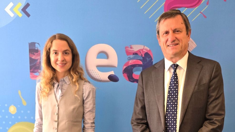 Santiago Mignone y Luciana Paoletti, IDEA