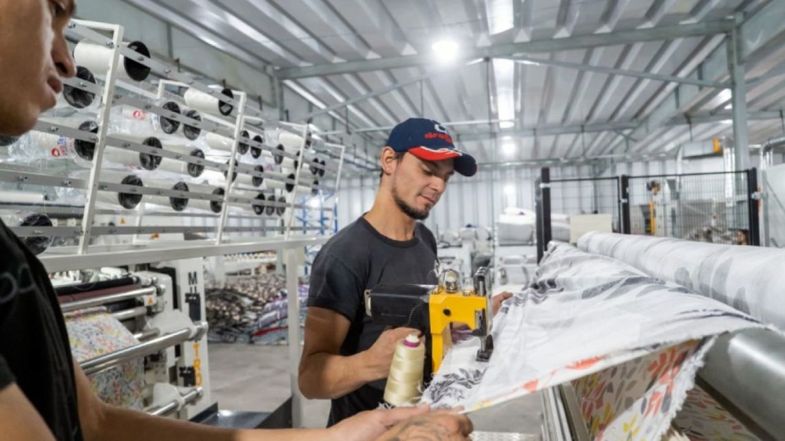 Crisis textil: 7 de cada 10 máquinas estuvieron paradas en el primer trimestre