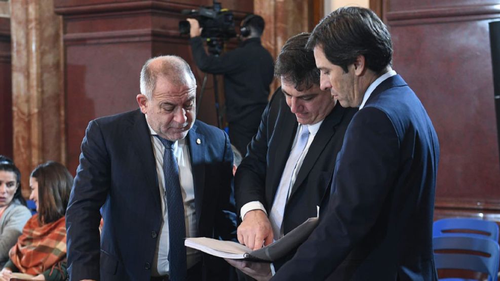 Luis Juez primero en el ranking de Senadores