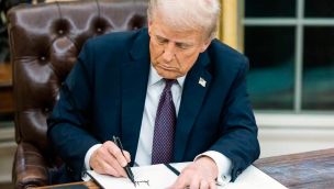 250426_trump_bloomberg_g