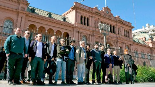 A 48 horas del robo en Casa Rosada, el Gobierno elige el silencio y la burla