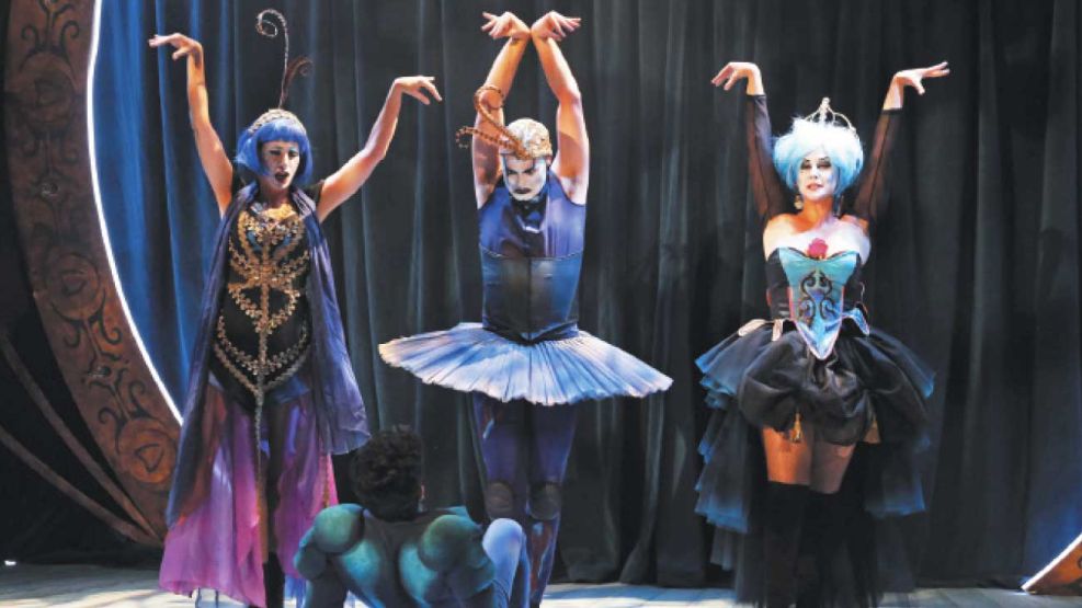 25_04_2026_joe_ocurneen_manuel_coves_opera_locos_gzaprensaraquelflotta_g