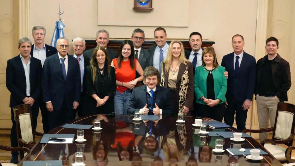 250426_milei_gabinete_ministros_cedoc_g