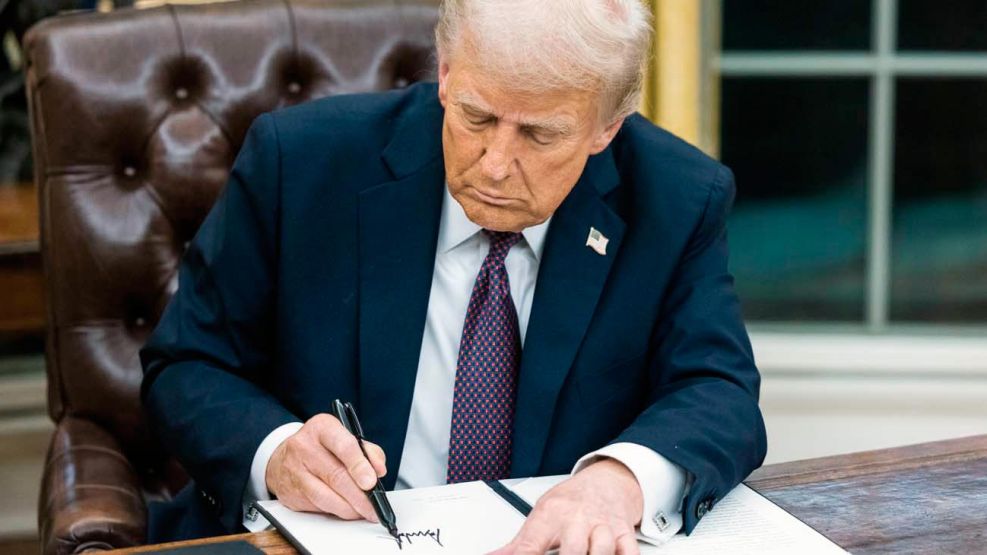 250426_trump_bloomberg_g