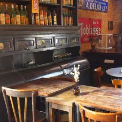 San Antonio de Areco: La Esquina de Bessonart.