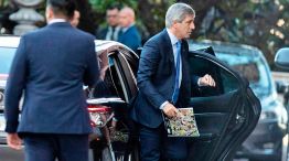 260426_luis_toto_caputo_xinhua_g