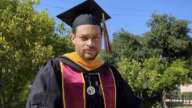 "Maestro del Mes": Quién es el universitario que disparó en la gala con Trump en Washington