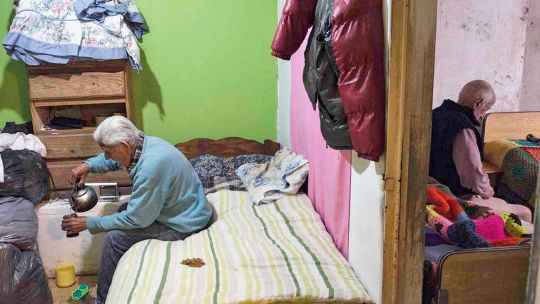 Oficial: la pobreza escaló al 32,9% en el primer semestre de 2026, según el INDEC