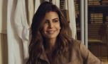 Así es la moderna oficina de Juliana Awada: flores, colores pasteles y mucho estilo