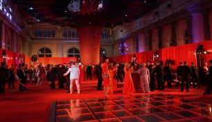 CARAS se une con E! Entertainment: dónde ver la gala en vivo